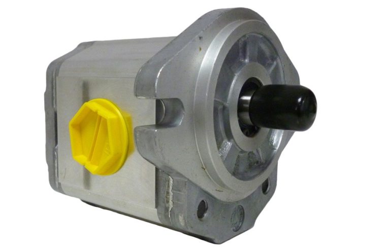 SNP2/17/D/CI06 Oil Pump Clockwise