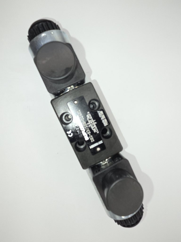 Cetop 2 Valve C/W 12 Volt Solinoid
